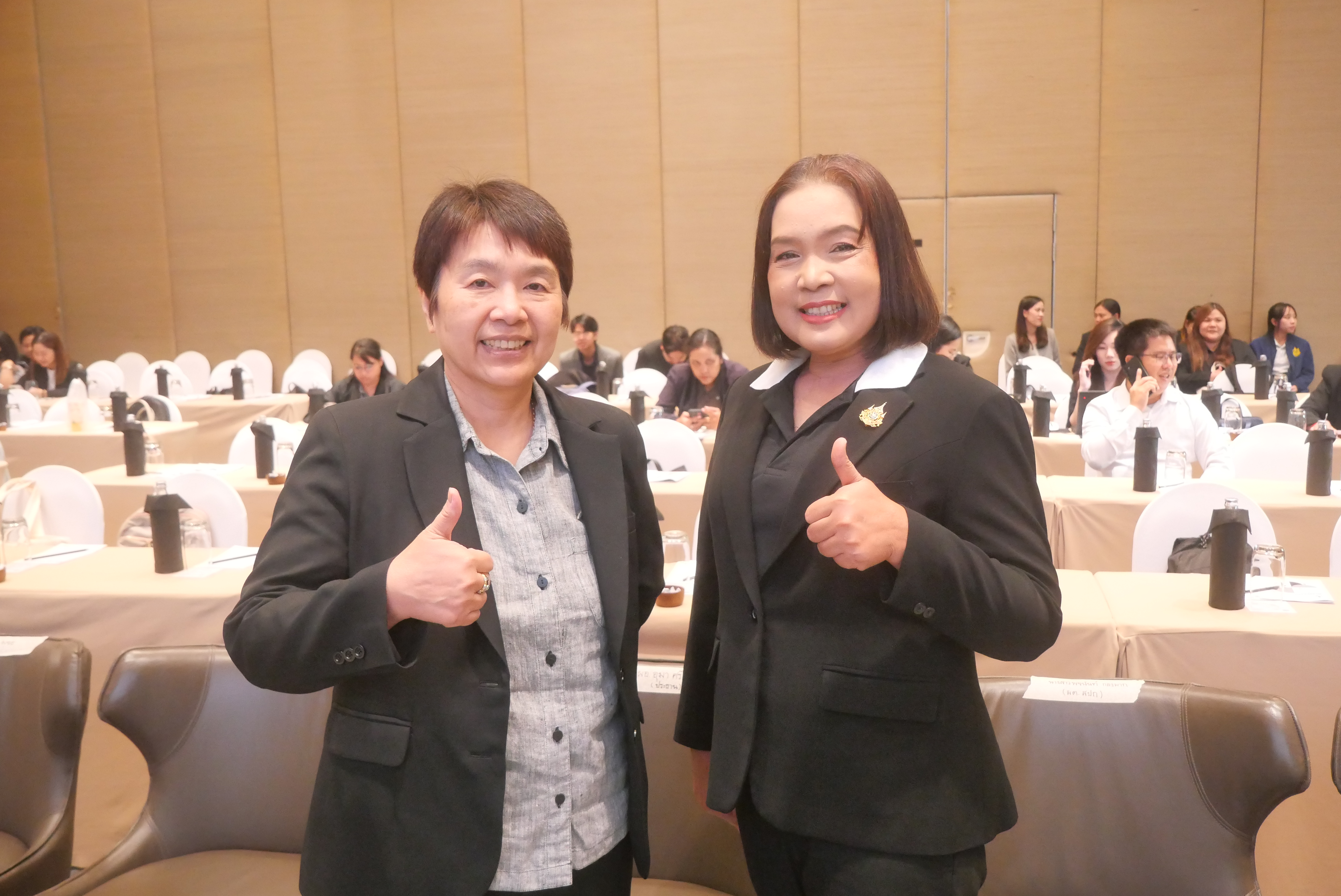 title - ส.ป.ก. ร่วมเป็นเกียรติในพิธีเปิดงานประชุมเผยแพร่ (Press Conference) เพื่อนำเสนอรายงานและการประเมินผลการดำเนินงานเสริมพลังความร่วมมือด้านการเปลี่ยนแปลงสภาพภูมิอากาศของประเทศไทย 